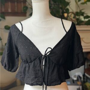 Bella Rose Closet Black‎ Eyelet Tie-Front Blouse